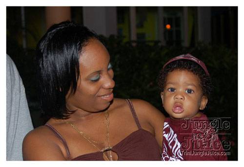 stlucia_food_rum_2007_sun-195