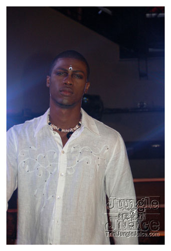 synergytv_supermodel_2007-031