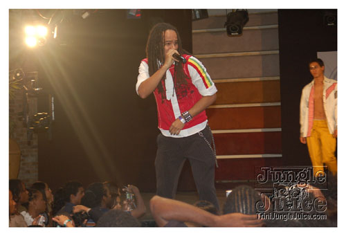 synergytv_supermodel_2007-060