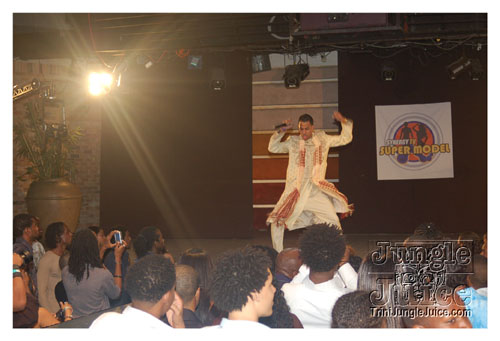 synergytv_supermodel_2007-074