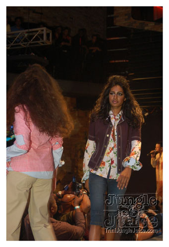 synergytv_supermodel_2007-079