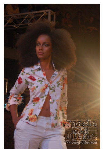 synergytv_supermodel_2007-081