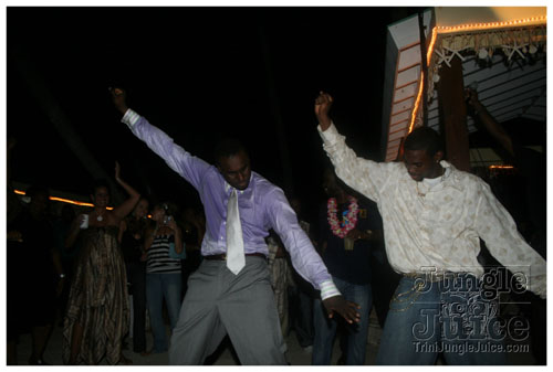 tempo_turns_2_vip-085