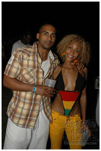 beach_house_carnival_2007-194