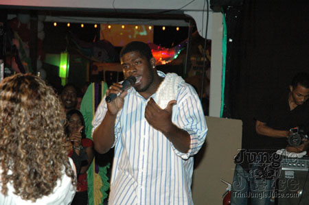 02-mardi_gras_2007-02