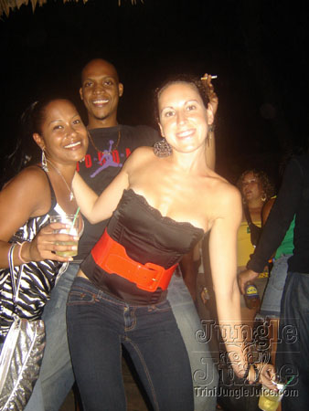 06-tobago_cool_down_2007-19