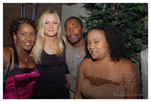 trini_revellers_fete_2k7-17