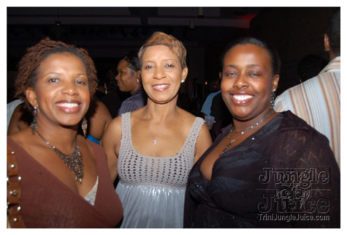 trini_revellers_fete_2k7-18