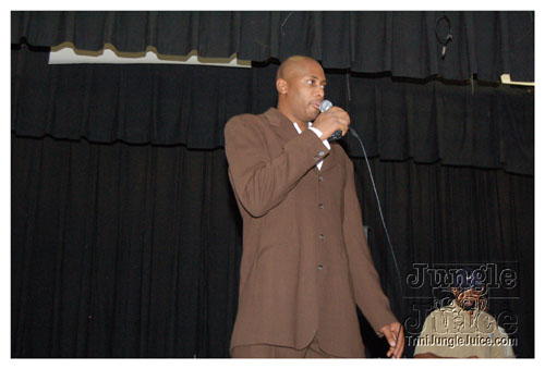 trini_revellers_fete_2k7-24