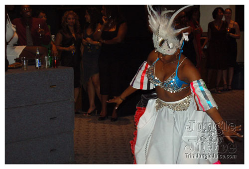 trini_revellers_fete_2k7-43