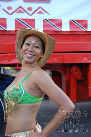 tribe_mon_2007_pt1-040