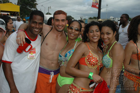 tribe_mon_2007_pt1-075