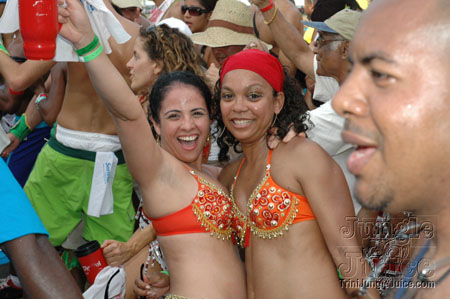 tribe_mon_2007_pt1-121