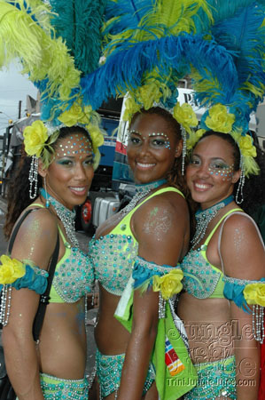 tribe_tue_2007_pt2-007