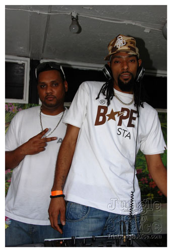 trini_luau_all_incl_2007-020