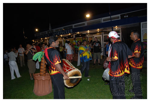 trini_luau_all_incl_2007-061
