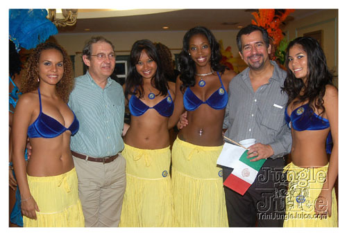 trini_revellers_2k8_launch-005