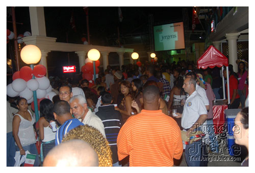trini_revellers_2k8_launch-006