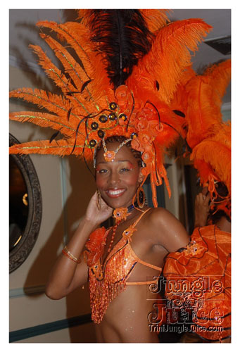 trini_revellers_2k8_launch-015