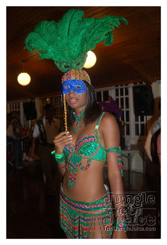 trini_revellers_2k8_launch-028