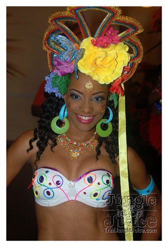 trini_revellers_2k8_launch-036