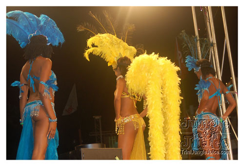trini_revellers_2k8_launch-092