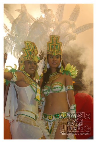 trini_revellers_2k8_launch-215