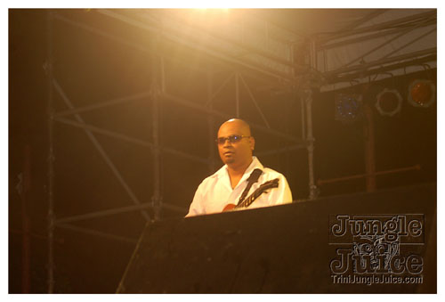 trini_revellers_2k8_launch-233