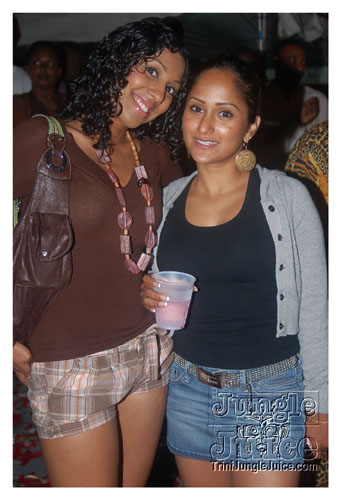 trini_revellers_2k8_launch-239