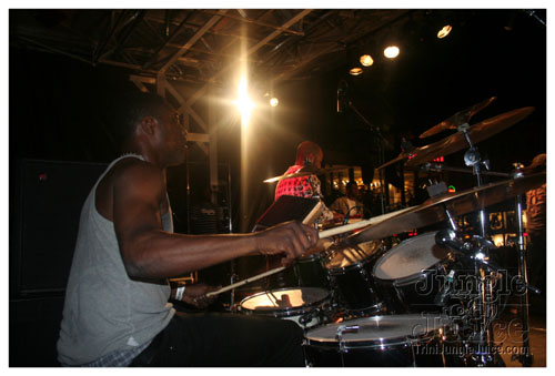 tune_in_2007_machelmontano-023