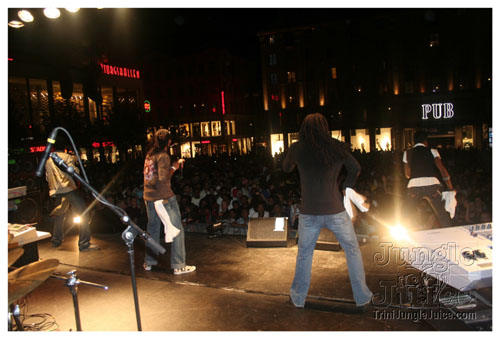 tune_in_2007_machelmontano-028