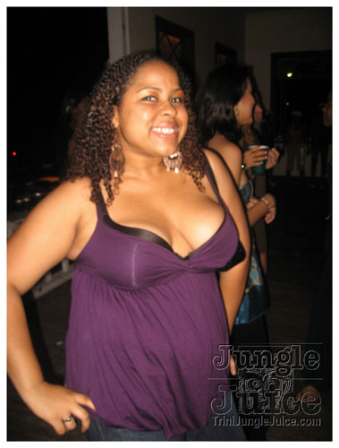 under_the_mistletoe_2007-033