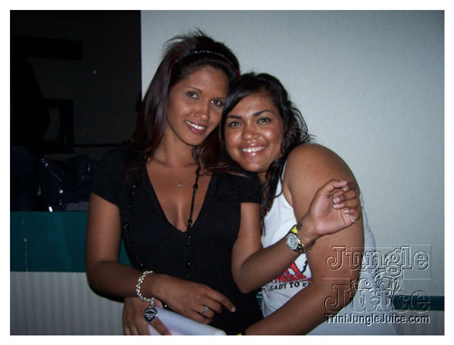 weakness_for_sweetness-001