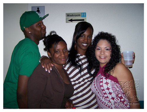 weakness_for_sweetness-004