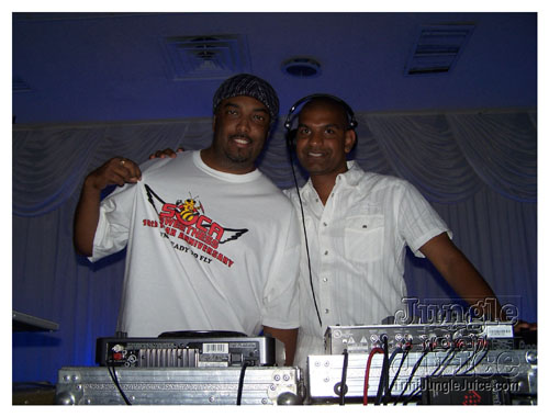 weakness_for_sweetness-011