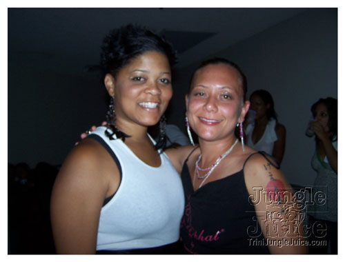 weakness_for_sweetness-015