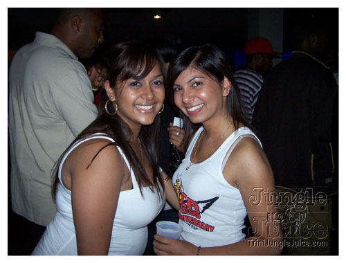 weakness_for_sweetness-016