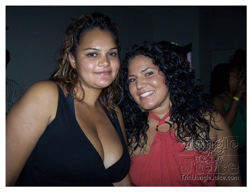 weakness_for_sweetness-017