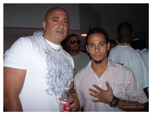 weakness_for_sweetness-018