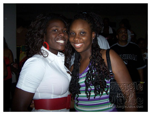 weakness_for_sweetness-023