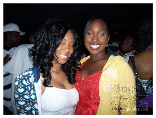 weakness_for_sweetness-024