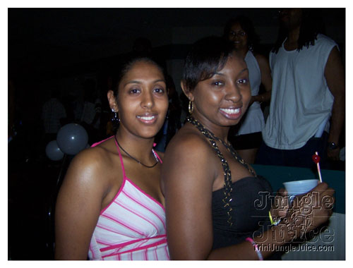 weakness_for_sweetness-025