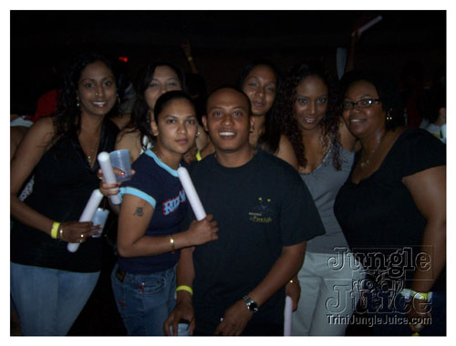 weakness_for_sweetness-027