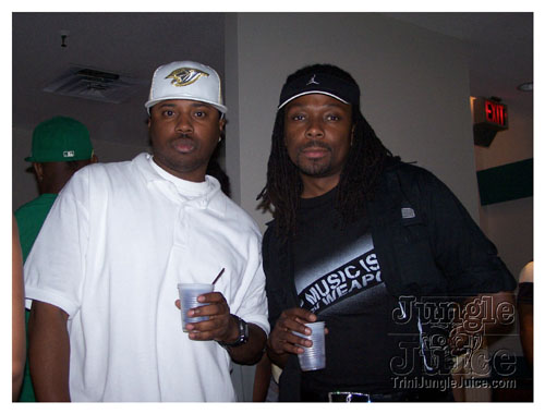 weakness_for_sweetness-032