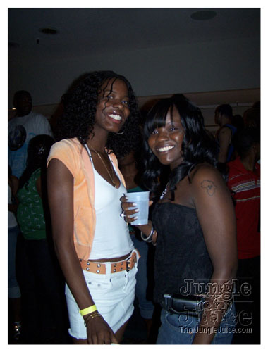 weakness_for_sweetness-034