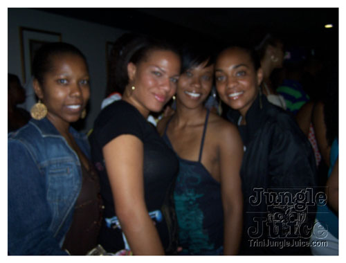 weakness_for_sweetness-041