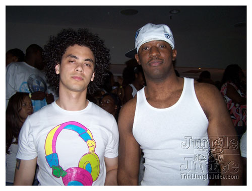 weakness_for_sweetness-043