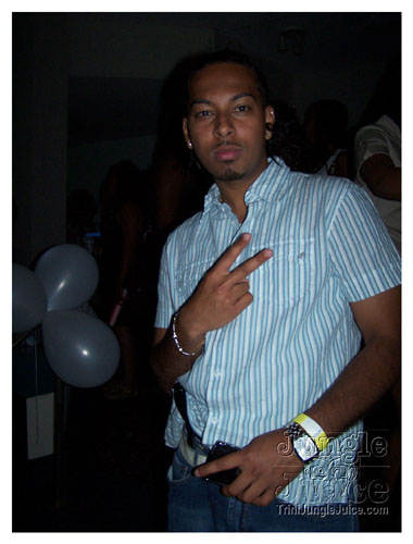 weakness_for_sweetness-052