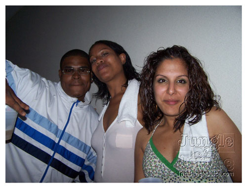 weakness_for_sweetness-059