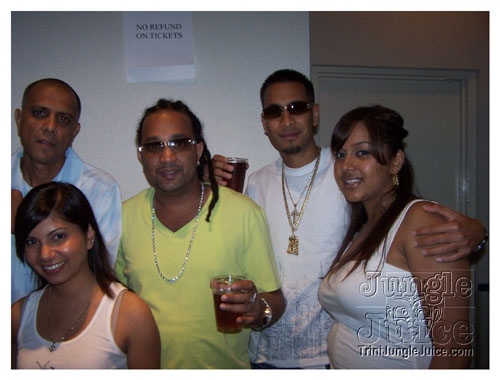 weakness_for_sweetness-069